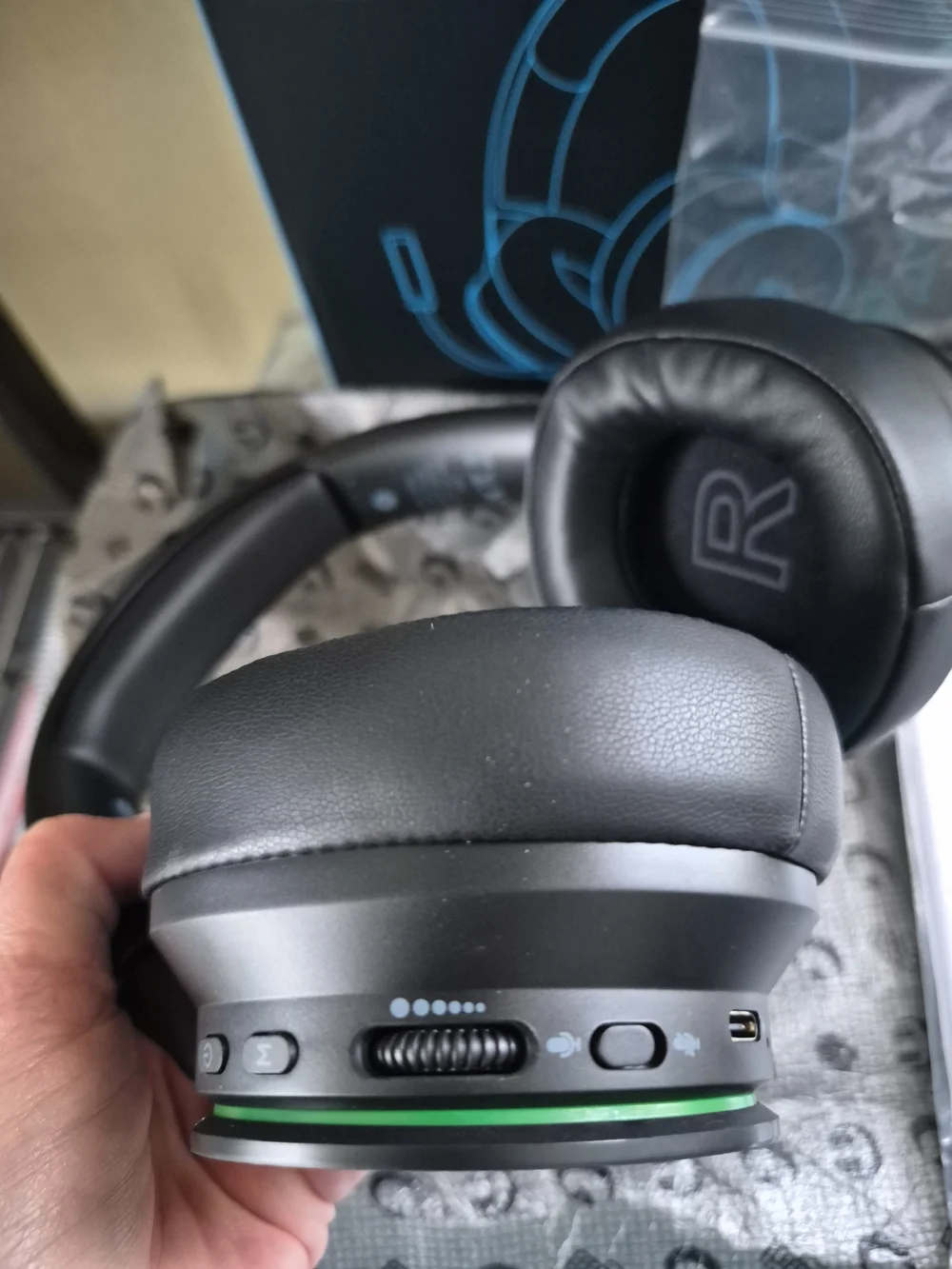 RYR Captain200 Gaming Headset - Black with Green.